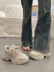 顯腳小厚底老爹鞋女秋冬增高炸街2025新款百搭休閒運動阿甘鞋