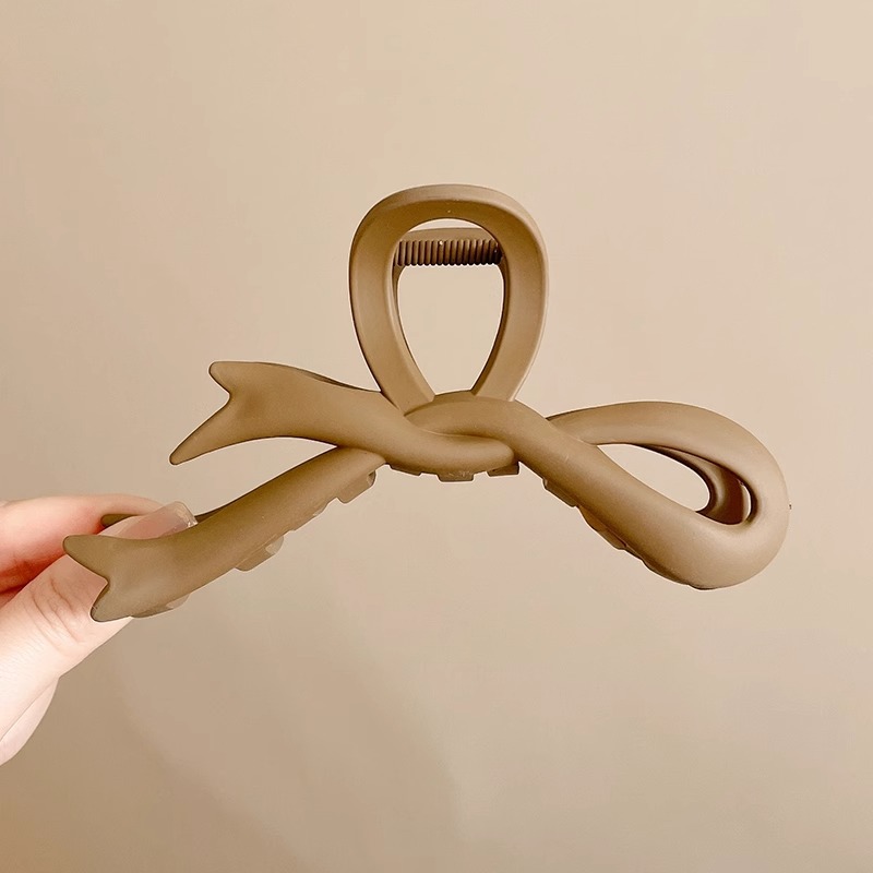 Clip de agarre de alta calidad 2025 nuevo clip para el cabello de alta gama clip para el cabello horquilla grande en la parte posterior de la cabeza clip de tiburón tocado femenino