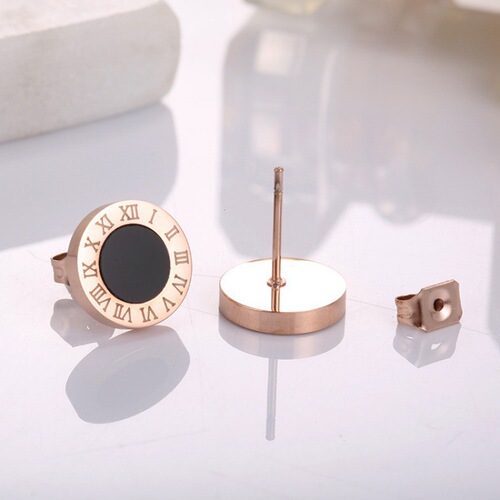 Wenjian Korean style round black Roman numeral titanium steel earrings women's earrings acrylic surface versatile rose gold earrings