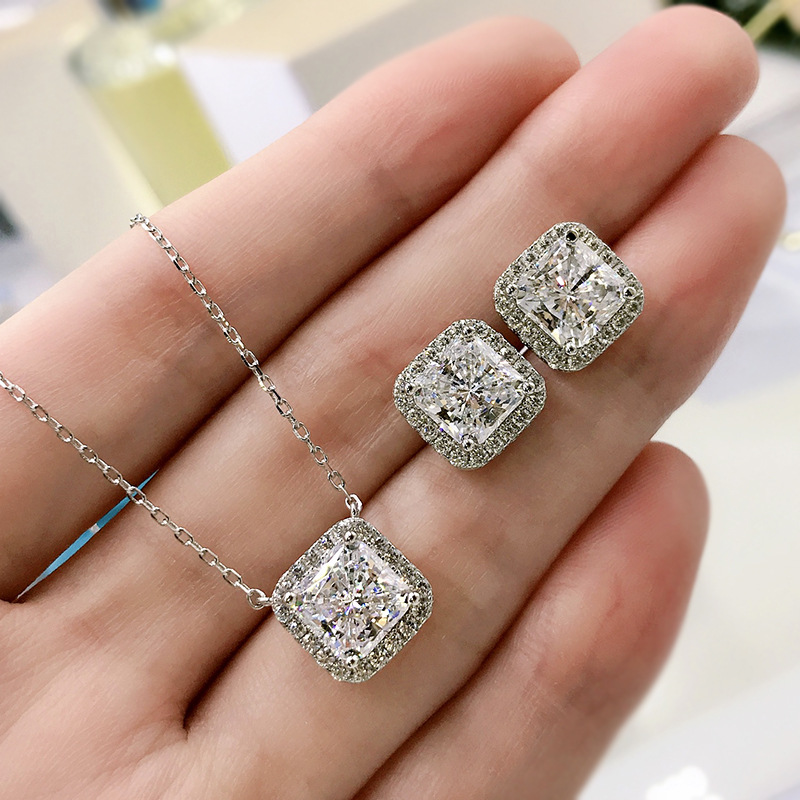 Einfacher Stil Quadrat Sterling Silber Überzug Inlay Diamant Mit Hohem Kohlenstoffgehalt Halskette Mit Anhänger display picture 3