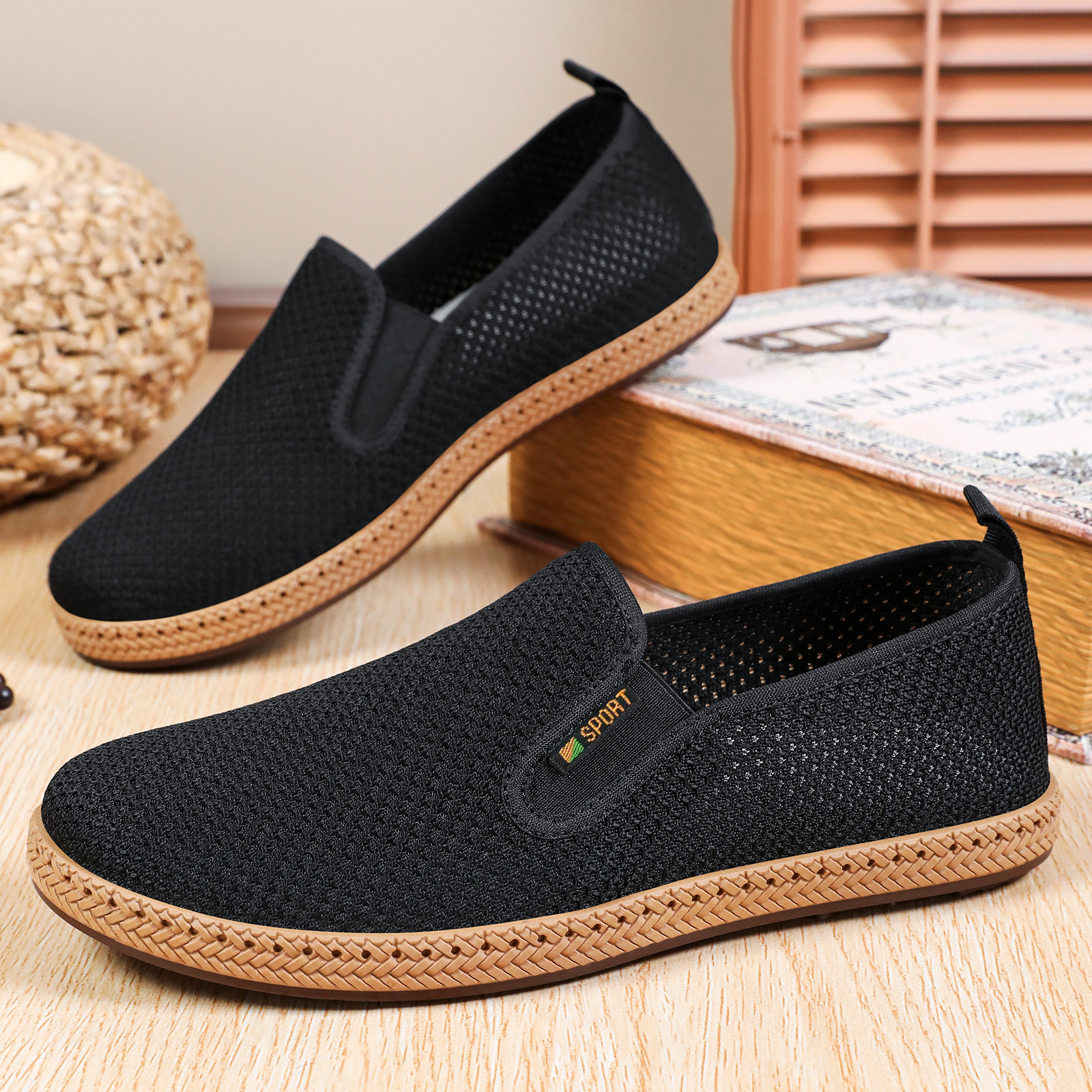 Zapatos de hombre transfronterizos viejos zapatos de tela de Beijing de 18 zapatos de tejido transpirables poco profundos zapatos ligeros cómodos zapatos de papá con suela suave zapatos simples