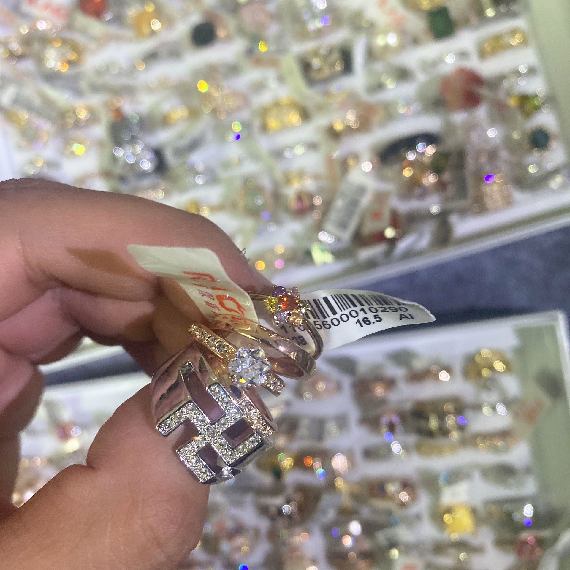 Luxurious Full Diamond Electroplated Gold Ring For Women Flower_voghion.com