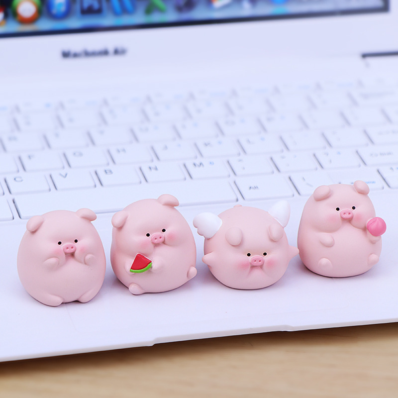 Cute mini pig car decoration car center console car office desktop decoration birthday gift for women