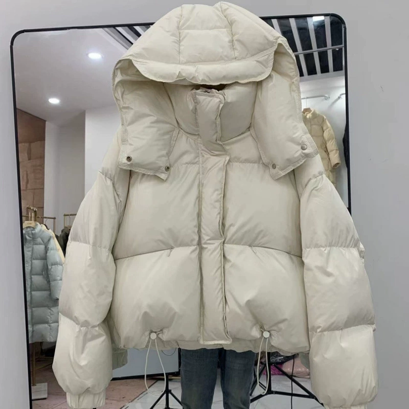 Зимняя модная укороченная пуховая куртка 2025 года, свободного кроя, универсальная, с капюшоном, теплая, утолщенная, повседневная.