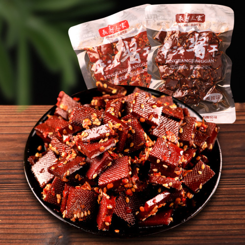 Hunan Specialty Pingjiang Fragrant Dry Tofu Snack Spicy Flavor 125g Tofu Dry Chili Snack Wholesale