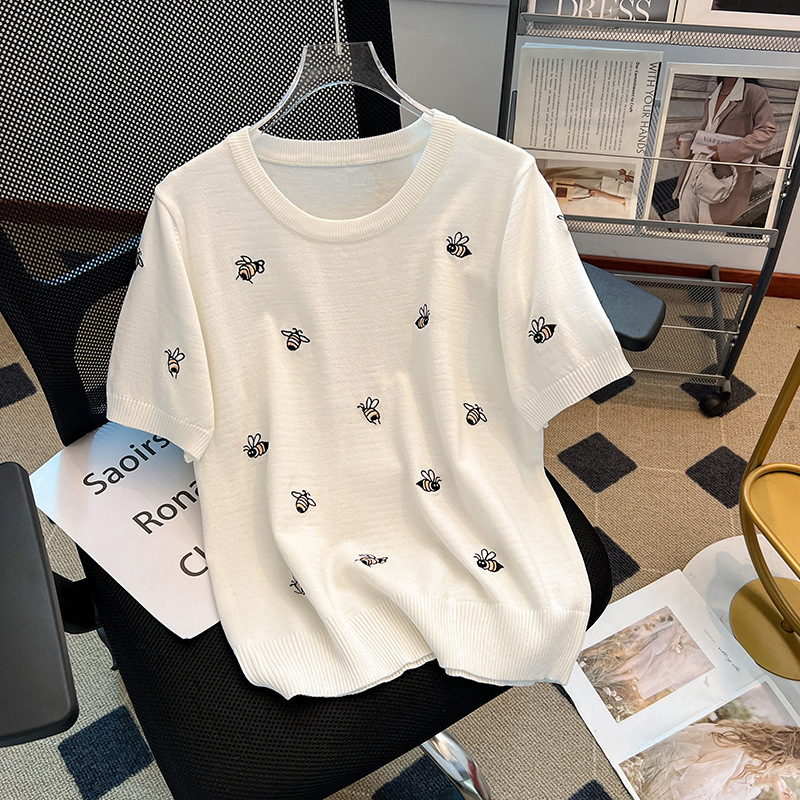 グレー半袖セーター女性の夏の新しい韓国シックなヘビーエンブレム刺繍ラウンドネックルーズ Tシャツスリムトップ|undefined