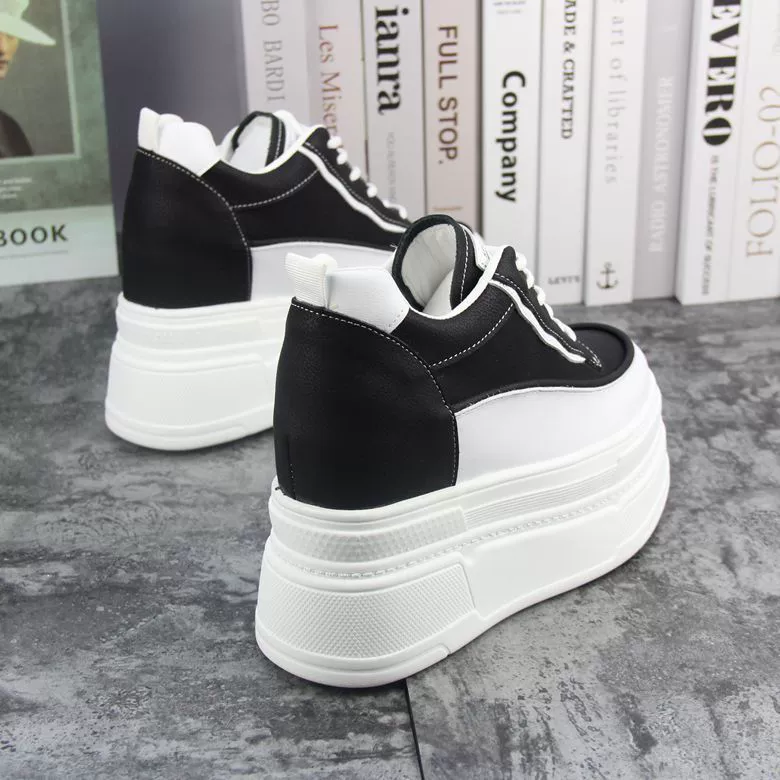 Невидимое внутреннее увеличение 8-12CM Маленькая маленькая белая обувь женская обувь осень-зима новый бархатный дикий кекс обувь на толстой подошве женская