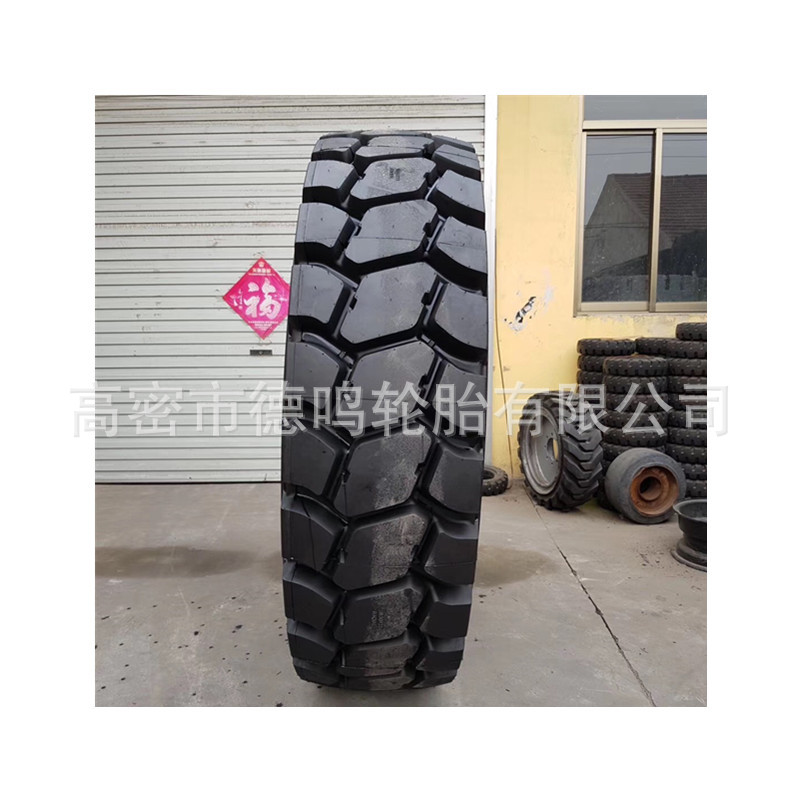 Neumático 18.00R33 del Puerto de las ventas del neumático 1800R33 del camión volquete de la maquinaria de construcción del acero