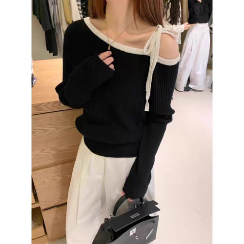Korean-style minimalist gentle temperament off-shoulder knit sweater for women, European version 2025 early autumn new slimming women