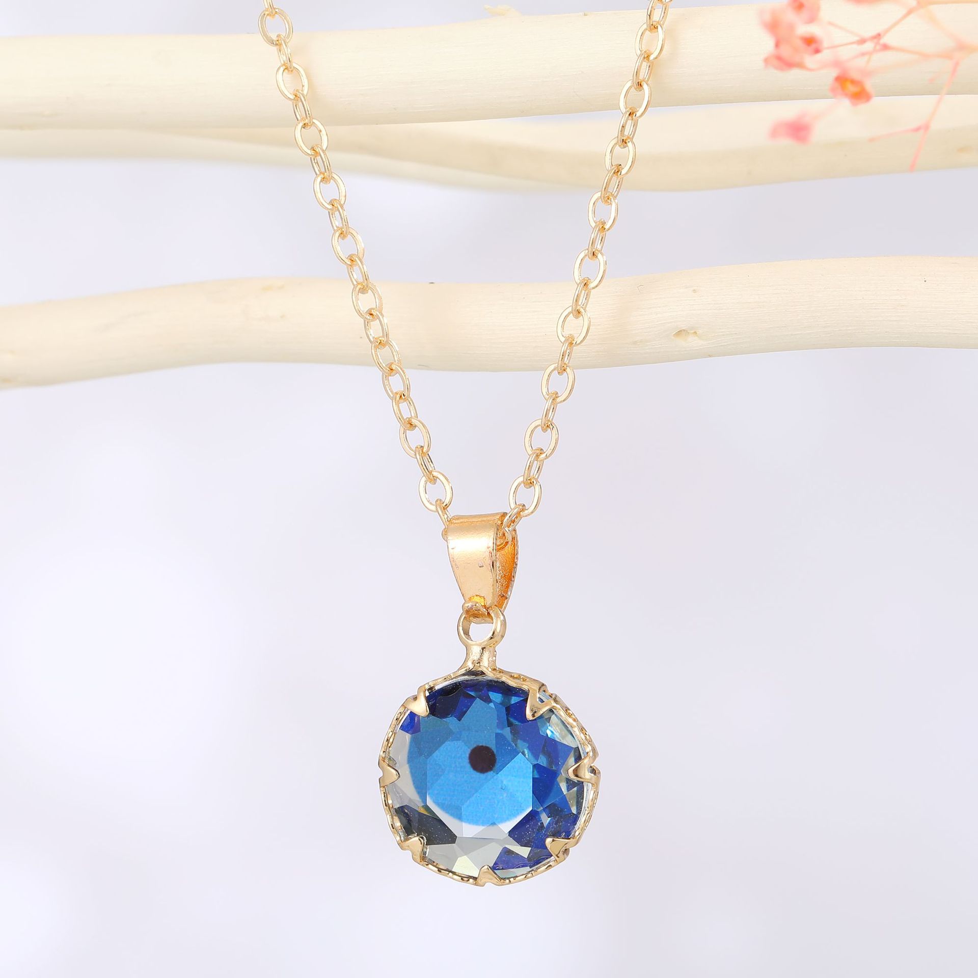 Fashion Crystal Glass Round Eye Necklace Wholesale display picture 4