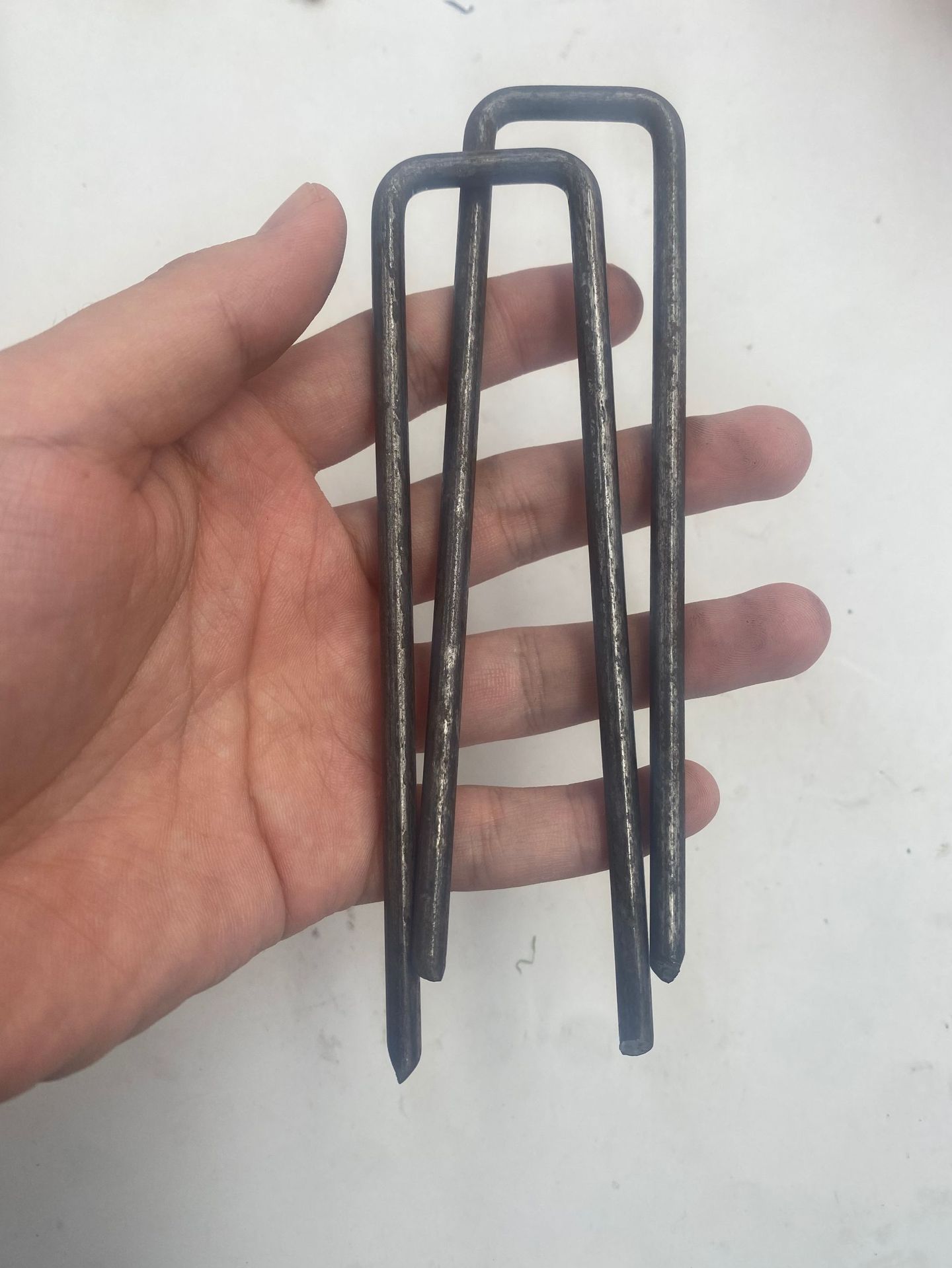 Uñas en forma de U película de césped uñas tienda al aire libre 7-Tipo de uñas de tela de jardinería uñas de acero galvanizado uñas anti-Hierba de tela de tierra