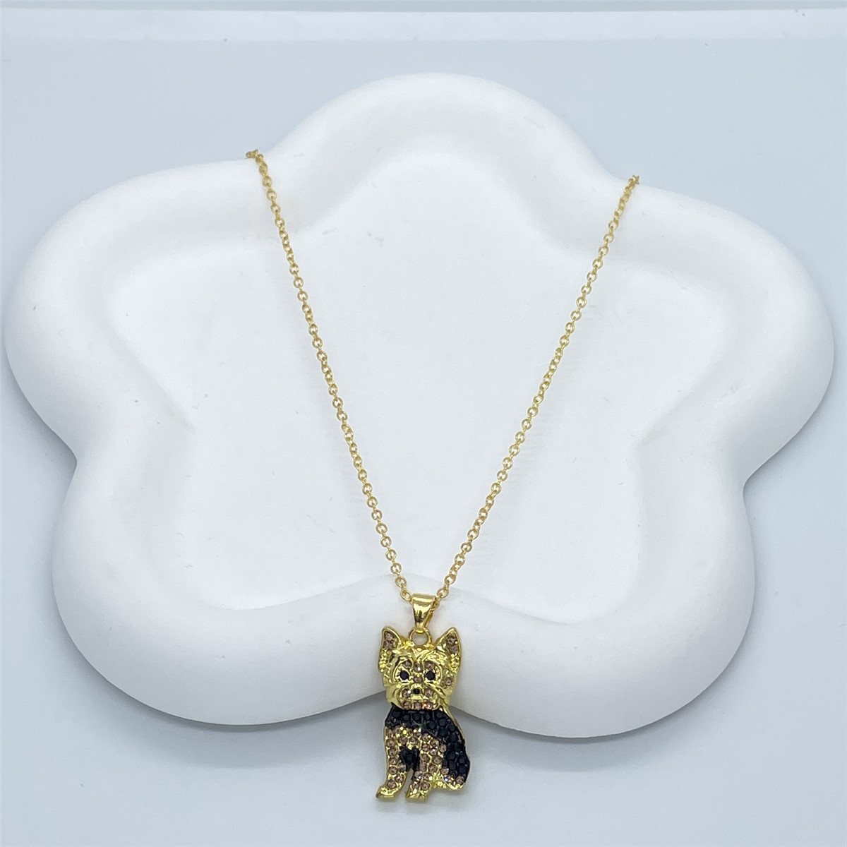 Dog Pattern Cute Dog Artificial Crystal Zinc Alloy Cable Chain Pendant Necklaces Wholesale