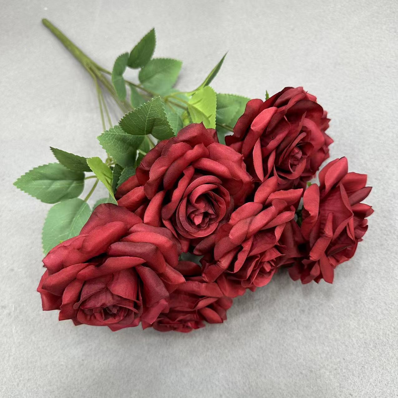 Ramo de Rosas Artificiales 9 Cabezas de Seda Decorativo para Bodas