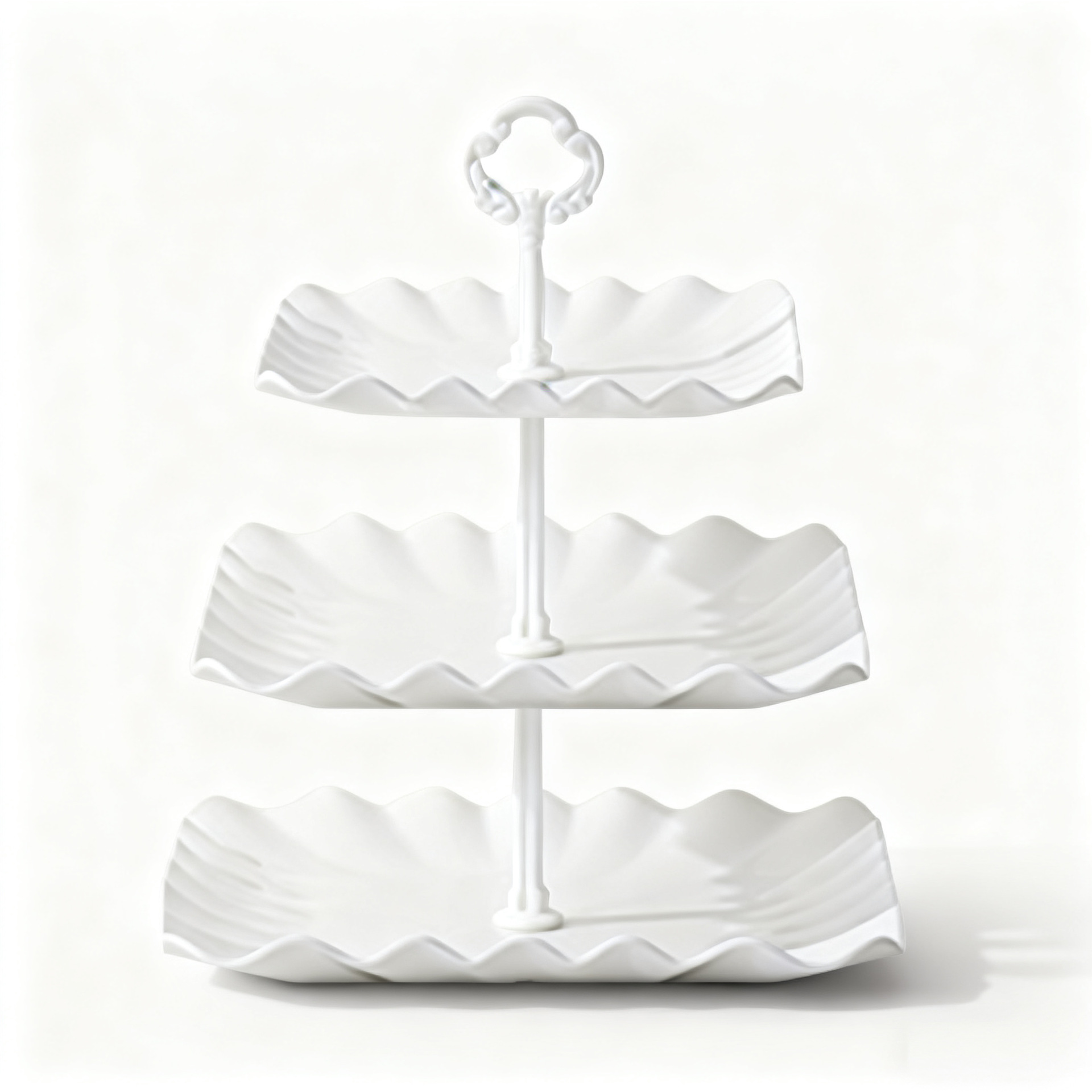 Bandeja de frutas de tres capas Bandeja de dulces de plástico de estilo europeo Sala de estar Mesa de centro para el hogar Bandeja de almacenamiento de bocadillos Marco de encendedor multicapa