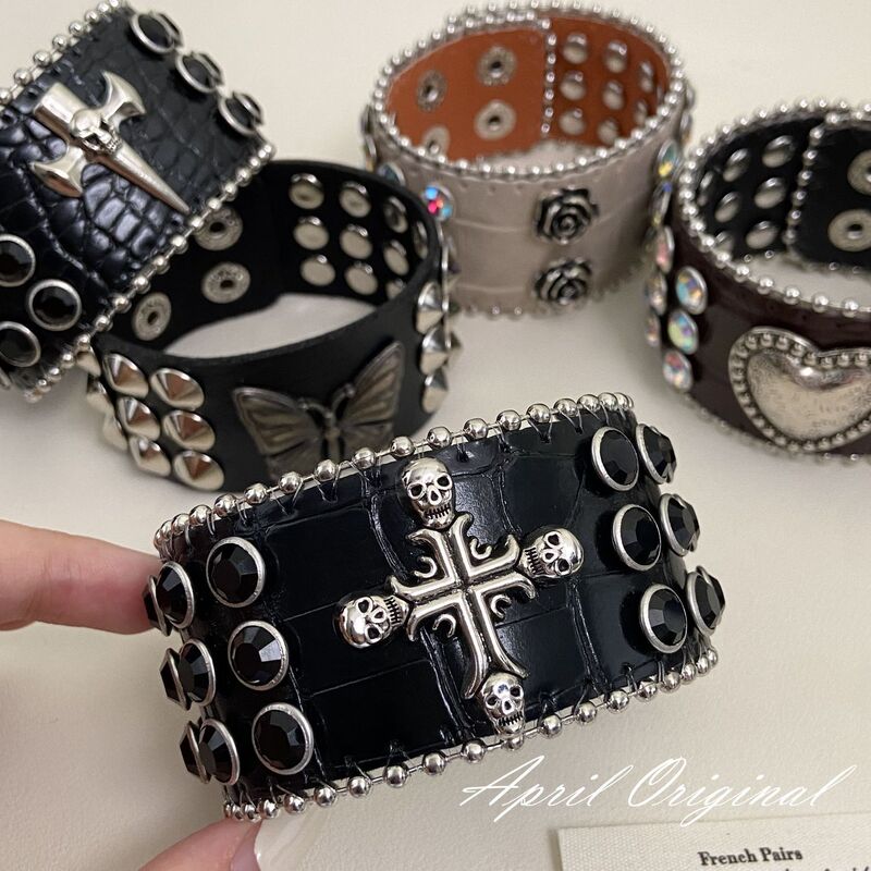 American Cross-Border Rhinestone Rivet Bracelet Y2K Retro Punk Cross Snake Pattern Leather Bracelet Hip-Hop Rock Jewelry