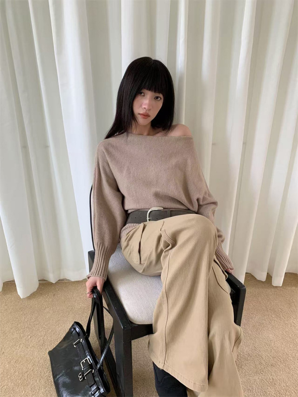 誉一新款2025秋季美式工装微喇牛仔裤小众个性卡其色长裤女c93370|undefined