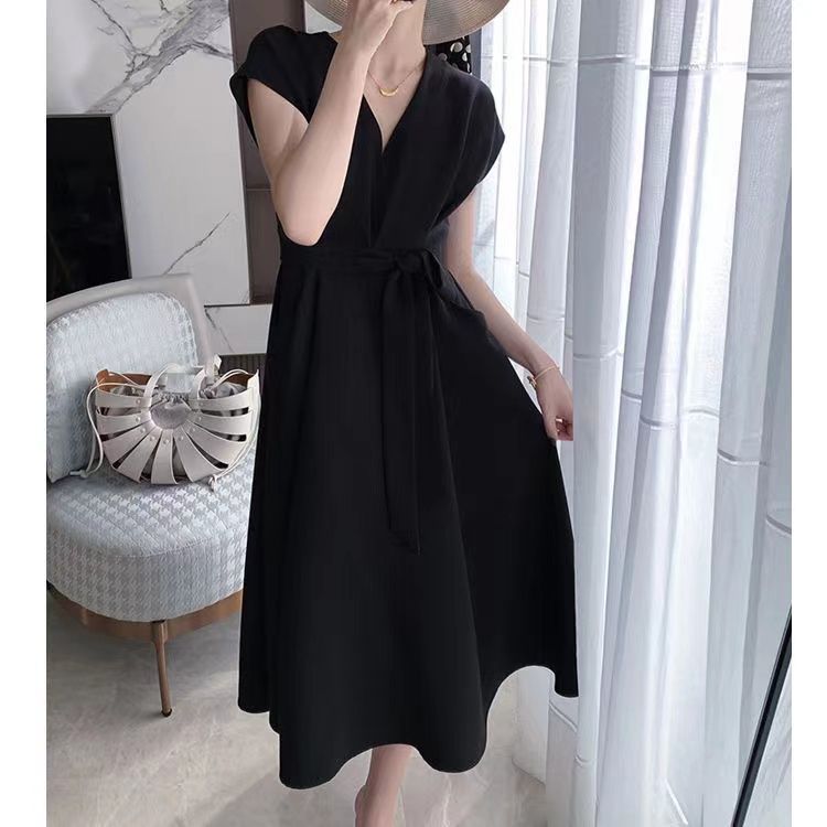 검은색