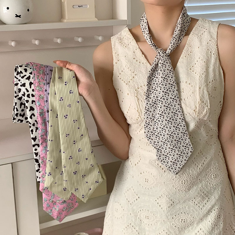Bufanda de seda, tira larga, sentido de alta gama, nueva bufanda floral de verano, camisa y corbata, bufanda pequeña delgada, cinturón con cordones