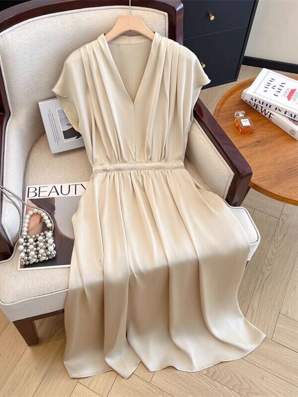 High-End Acetate Satin V-Neck Shoulder-Length Dress for Women, Summer 2026, Plus Size, Waist-Cinching, French-Style Elegant Long Dress