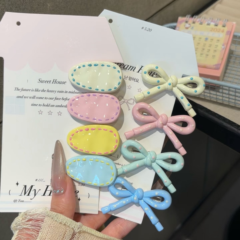 Korean Style Simple Polo Dot Pink Bow Duckbill Clip Instagram Style Autumn and Winter Simple All-match Bangs Edge Clip Niche Headwear Korean Style Simple Polo Dot Pink Bow Duckbill Clip Instagram Style Autumn and Winter Simple All-match Bangs Edge Clip Niche Headwear