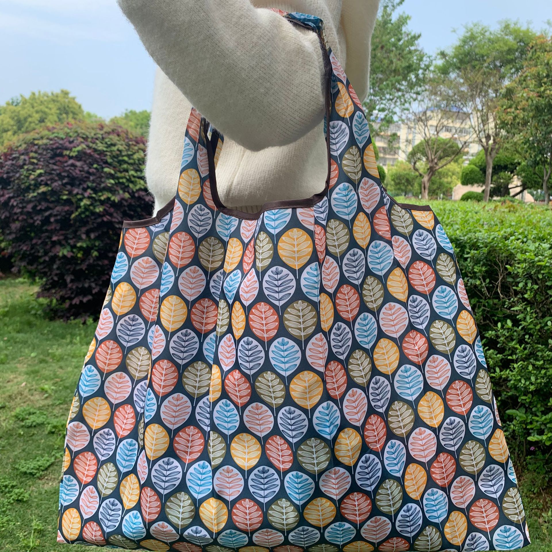 Bolsa de compras plegable de la protección del medio ambiente del paño de Oxford bolsa de almacenamiento portátil bolsa de supermercado grande bolsa de dibujos animados japonés