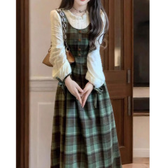 森系复古气质文艺格子连衣裙女装2025秋冬新款时尚假两件呢子长裙
