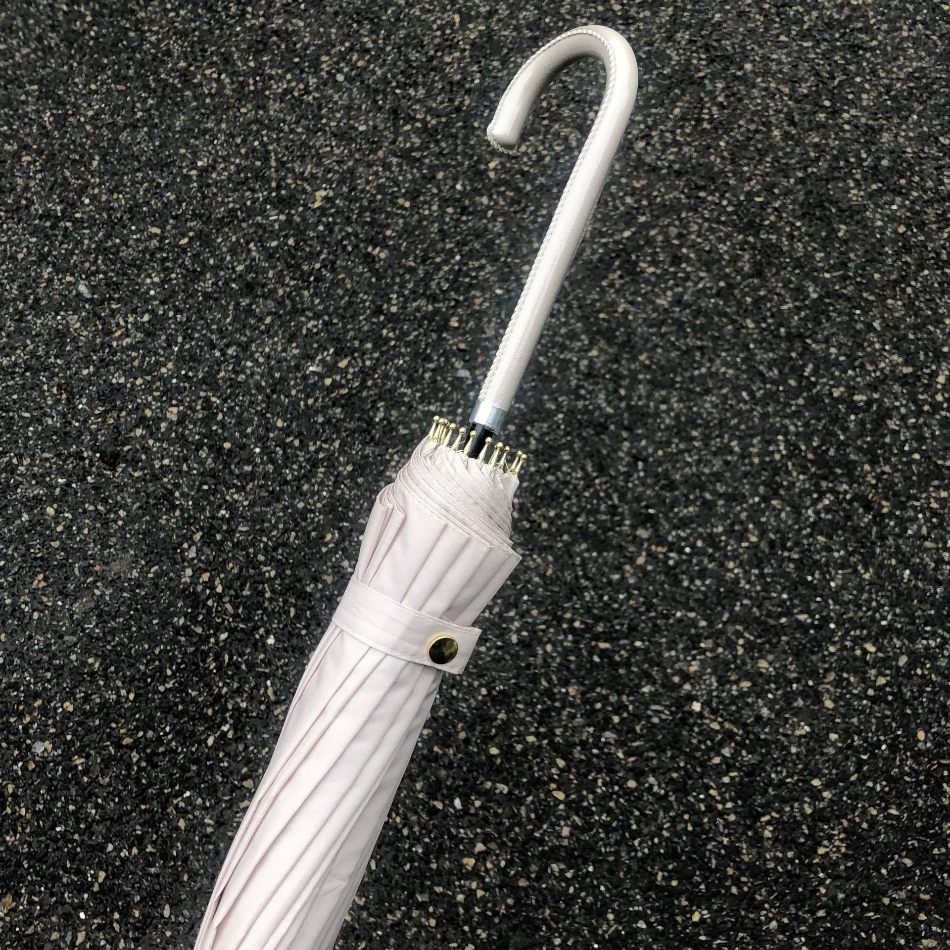 Straight Umbrella (Aila) Bamboo Handle, 16-Rib Automatic, Long Wooden Hook Handle