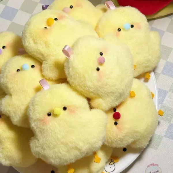[随机毛绒小鸡]