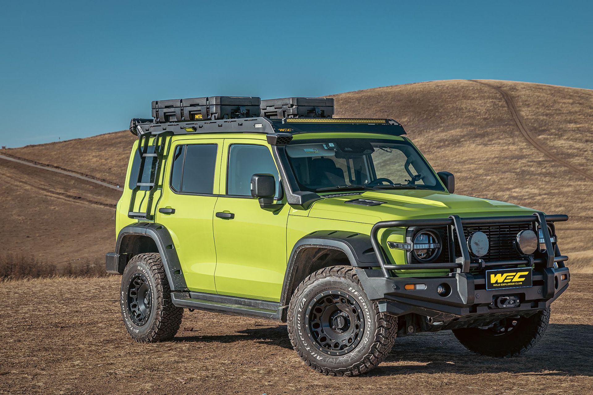 WEC equipment box, roof luggage box, outdoor tactical box, off-road modification, camping universal storage box, organizer box
