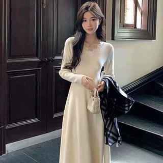 蕾丝拼接v领气质长袖连衣裙女秋冬季收腰a字裙配大衣内搭打底长裙