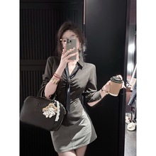 美式学院风辣妹长袖衬衫女秋季条纹设计感修身收腰衬衣半身裙套装