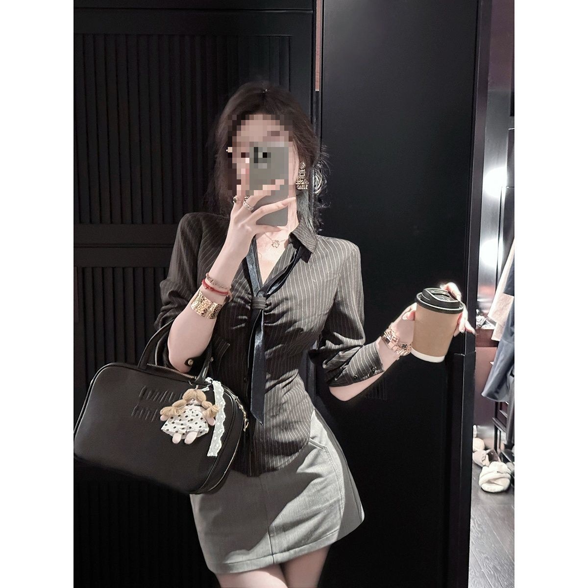 美式学院风辣妹长袖衬衫女秋季条纹设计感修身收腰衬衣半身裙套装