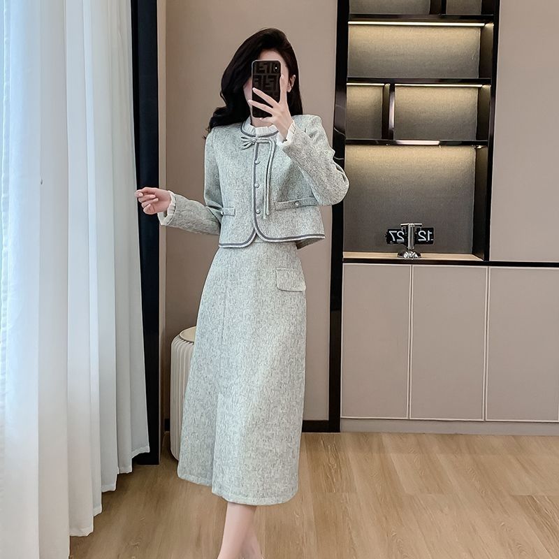 秋季新中式国风短外套女时尚灰色西装两件套小香风盘扣套装女