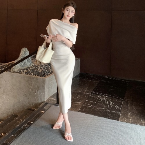 Off-Shoulder Sexy Waist-Cinching Pleated Dress Women's Summer French-Style Mini Dress Long Dress Outfit Off-Shoulder Sexy Waist-Cinching Pleated Dress Women's Summer French-Style Mini Dress Long Dress Outfit