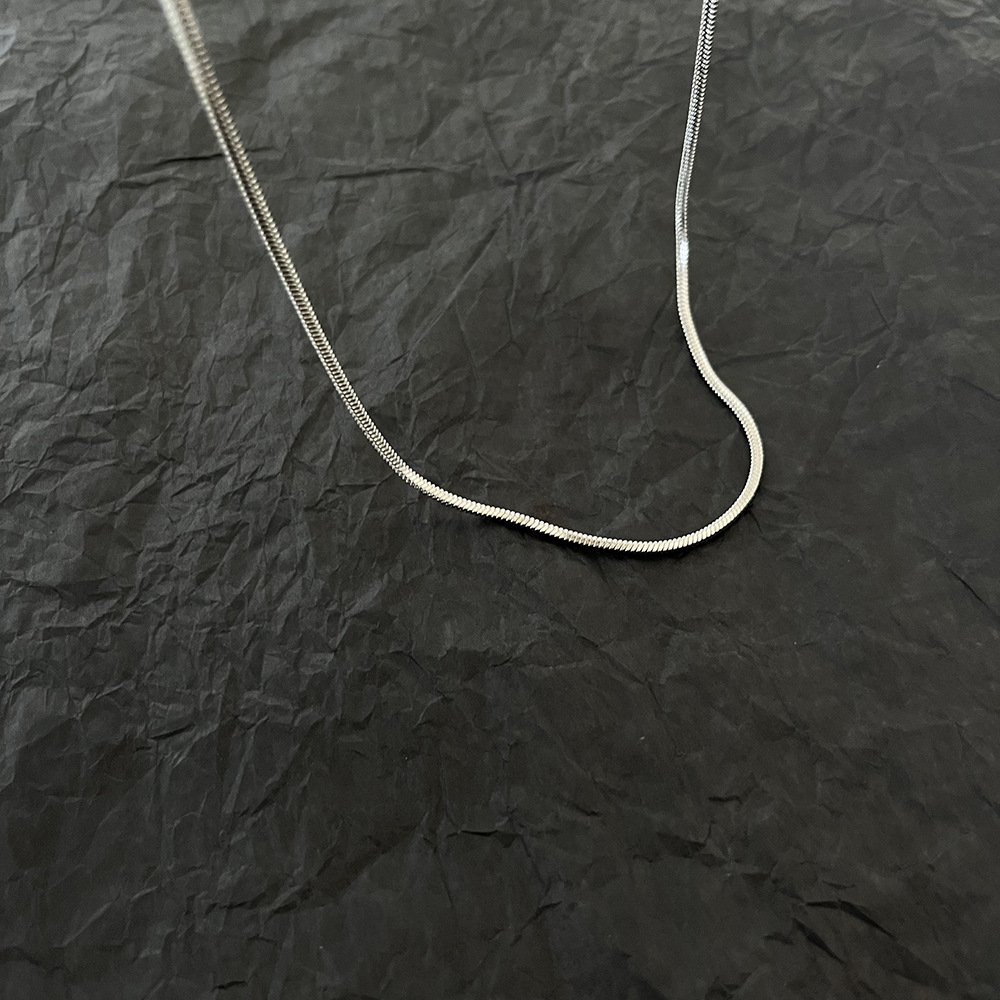 Minimalist Titanium Steel Collarbone Chain For Men Vintage Style_voghion.com