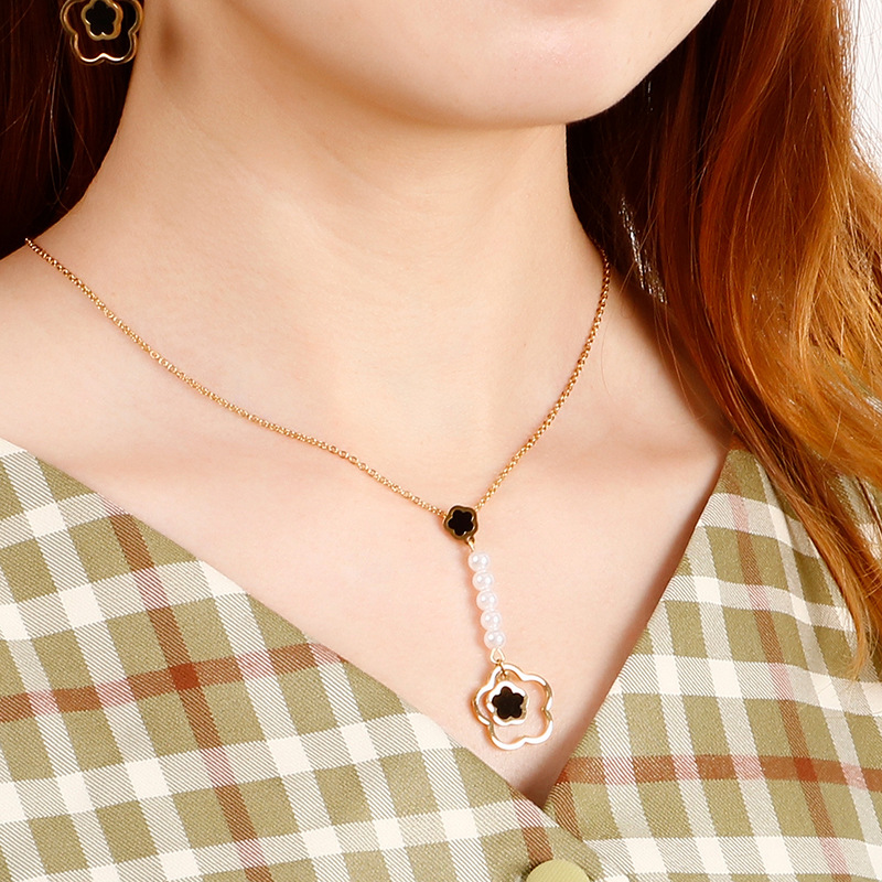 Fashion Flower Titanium Steel Inlay Artificial Pearls Earrings Necklace 1 Set