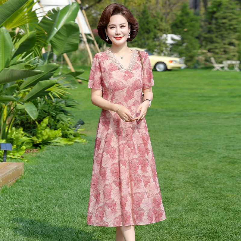 Летнее платье с короткими рукавами для мамы 2025 новое платье с тонким цветочным принтом