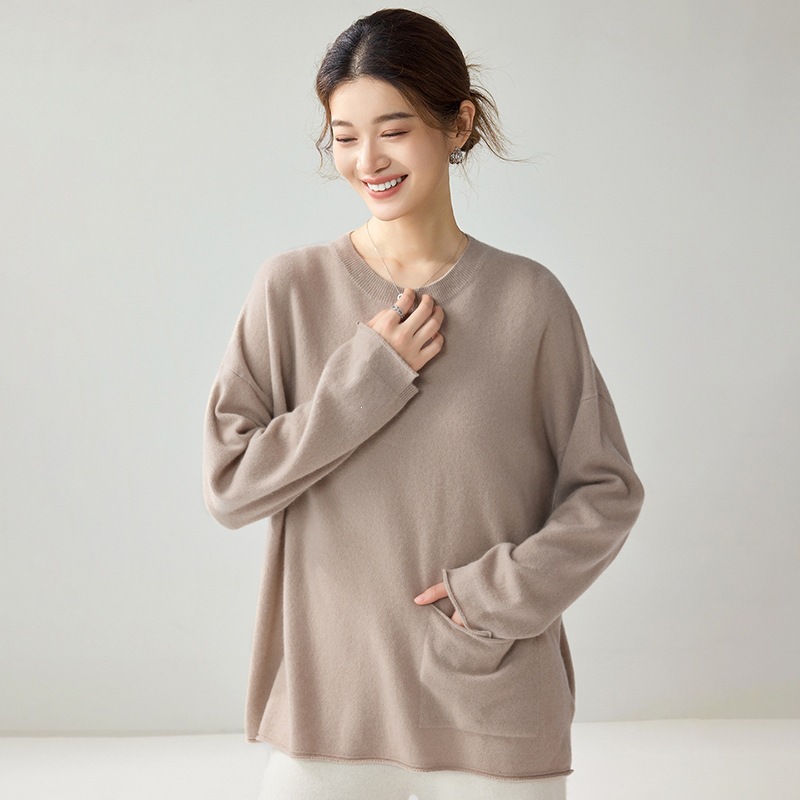 Soft and skin-friendly~ New autumn and winter collection: a luxurious and relaxed 100% cashmere pullover sweater with a round neckline, designed to make you look younger and slimmer