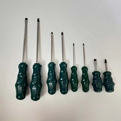 Dark green handle hammered Kuntai chromium vanadium steel/ultra-high hardness eleven-shaped screwdriver manufacturer direct sales screwdriver