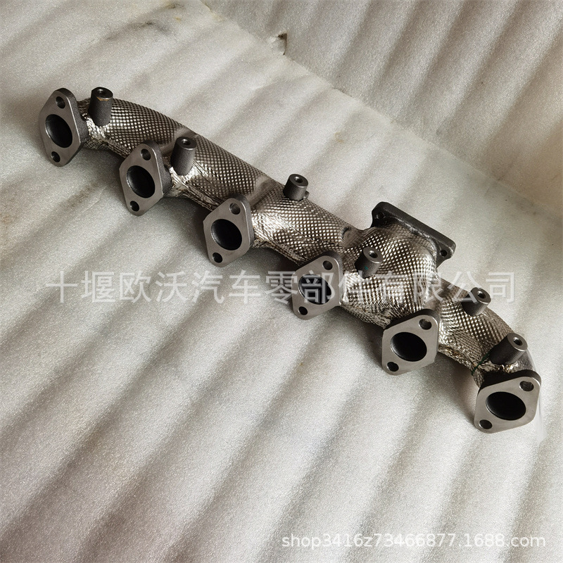 For Dongfeng Cummins Engine Accessories Exhaust Manifold 6418327