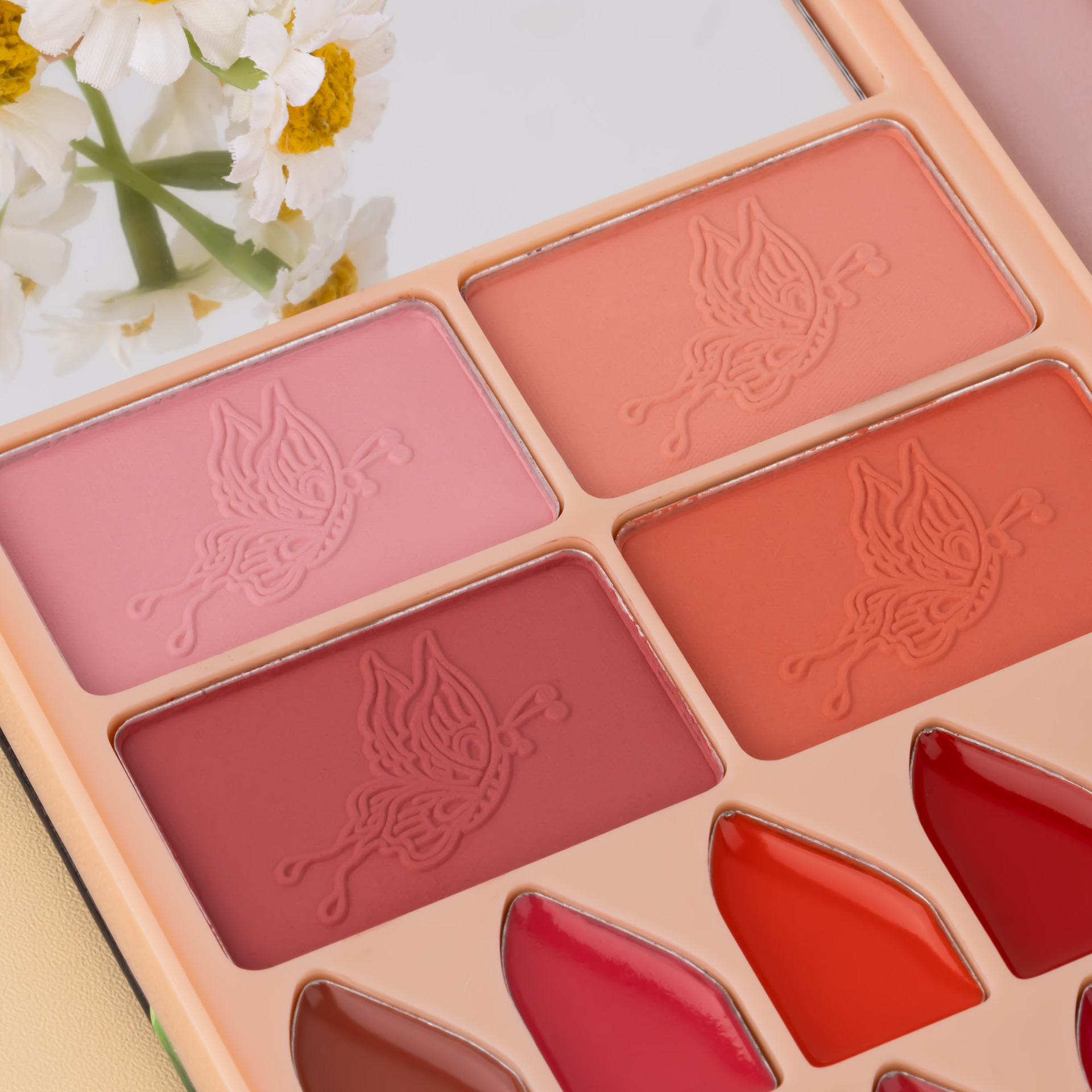 Cross-border bestseller multi-functional all-in-one makeup palette, matte pearlescent eyeshadow, lipstick, blush, contour and highlight all-in-one beauty makeup undefined