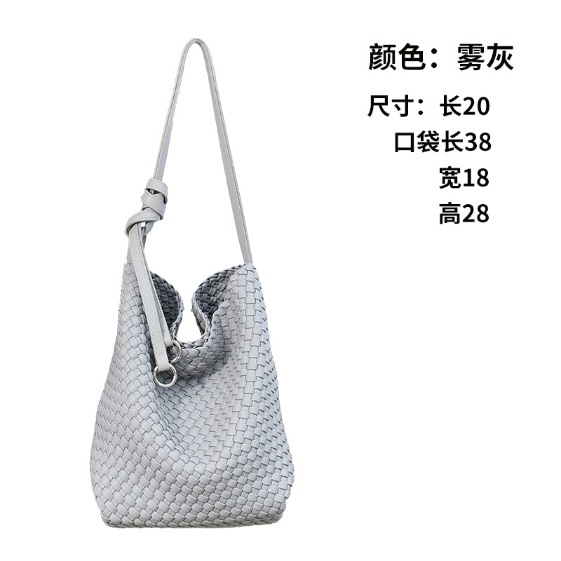 2026 New Arrival Woven Genuine Leather Women's Bag Luxury High-End Cowhide Hand-Woven Basket Tote Bag Wholesale - Thumbnail 6