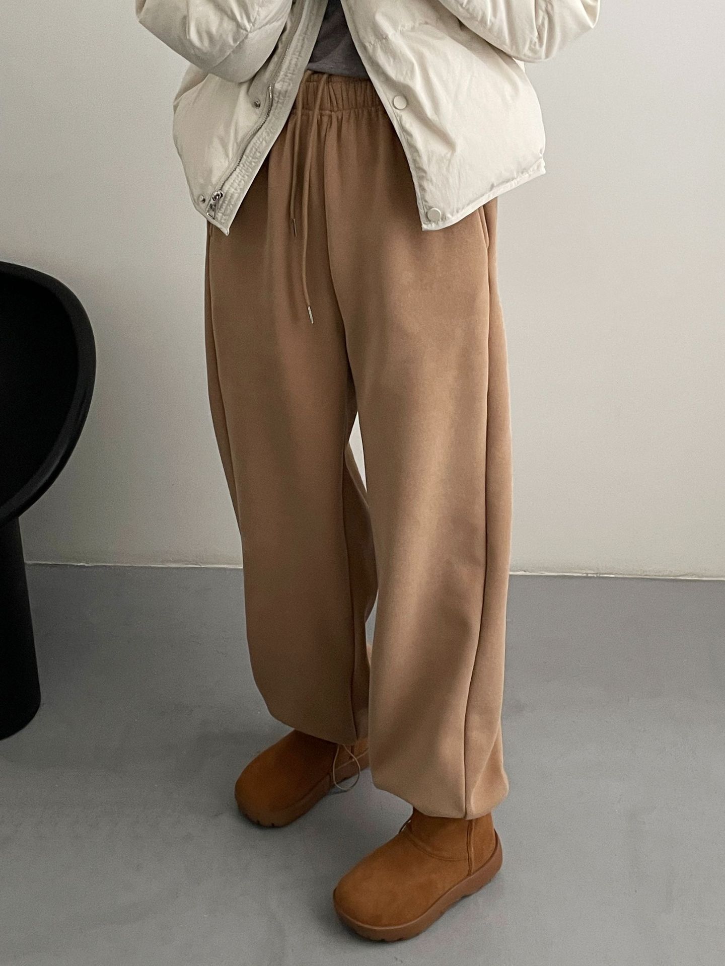 [Zhichengxi] Pantalones de chándal de invierno gruesos y con forro polar Taichuan, pantalones de chándal de pierna ancha cálidos con cordón para mujer 5575 image 11