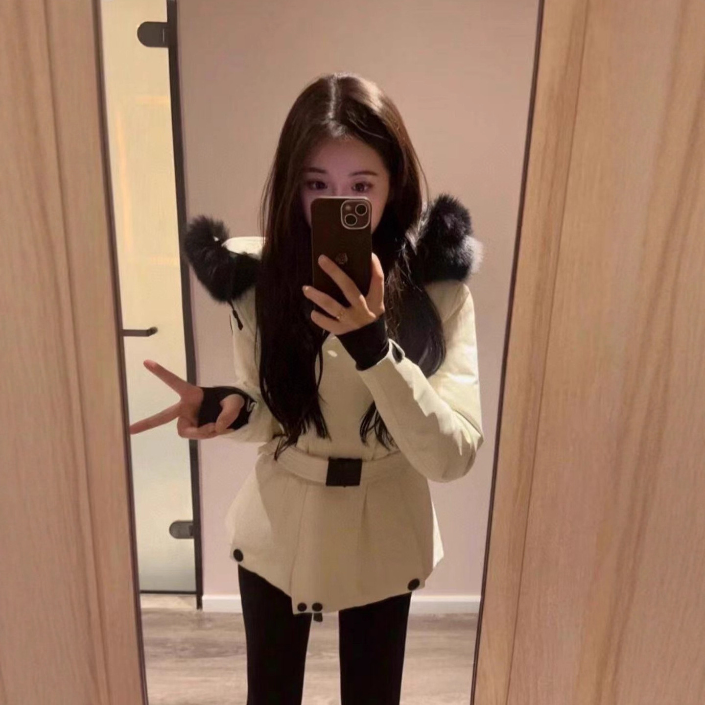고급 버전 재고 있음 M Mengjia 25 가을 겨울 신상 스키 다운 재킷 여우 모피 칼라 패셔너블하고 다재다능한 오리 다운 재킷