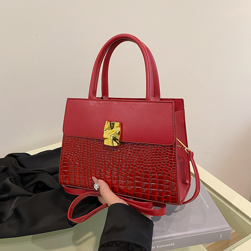 Retro Crocodile Pattern European and American Pure Color 2024 Lock New Trendyy Casual Fashion One-Shoulder Crossbody Handbag for Women