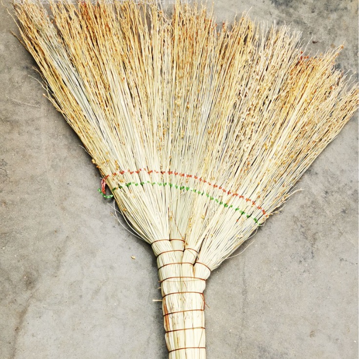 厂家批发 高粱小扫帚  脱壳金丝苗无壳小扫把 无籽小笤帚卫生工具