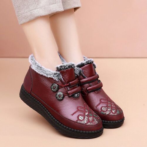Old Beijing winter cotton shoes grandma shoes foreign trade soft sole thickened mom shoes warm snow boots for the elderly wholesale