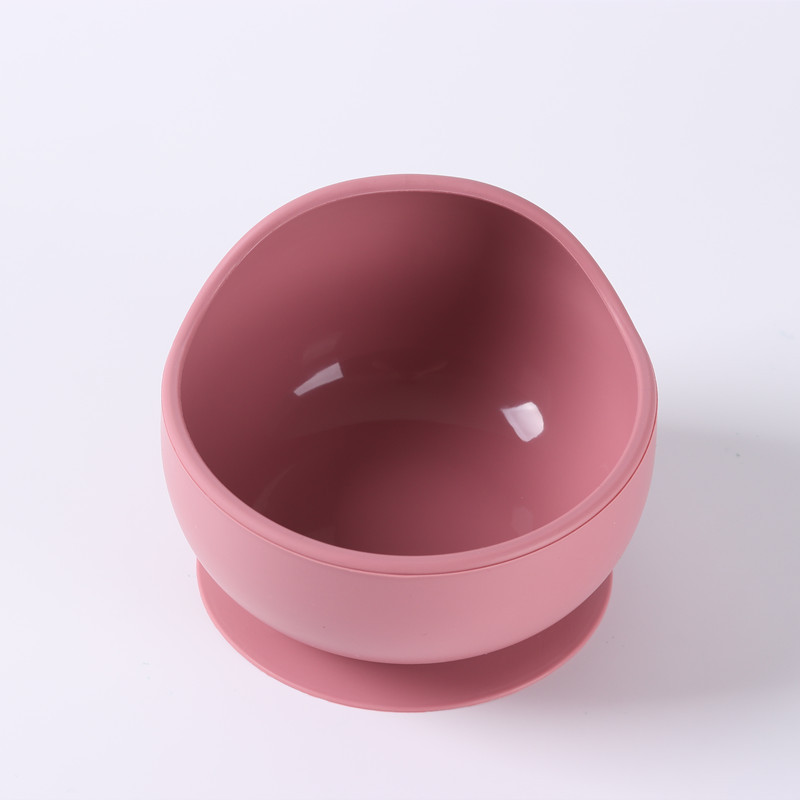 子供のシリコンの吸盤碗は食器を飼育します。|undefined