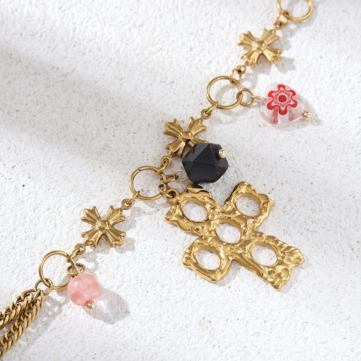 Tiana Europa y América collar de acero inoxidable acero titanio no se desvanece la cruz universal cadena de suéter agujerado joyería de venta caliente transfronteriza
