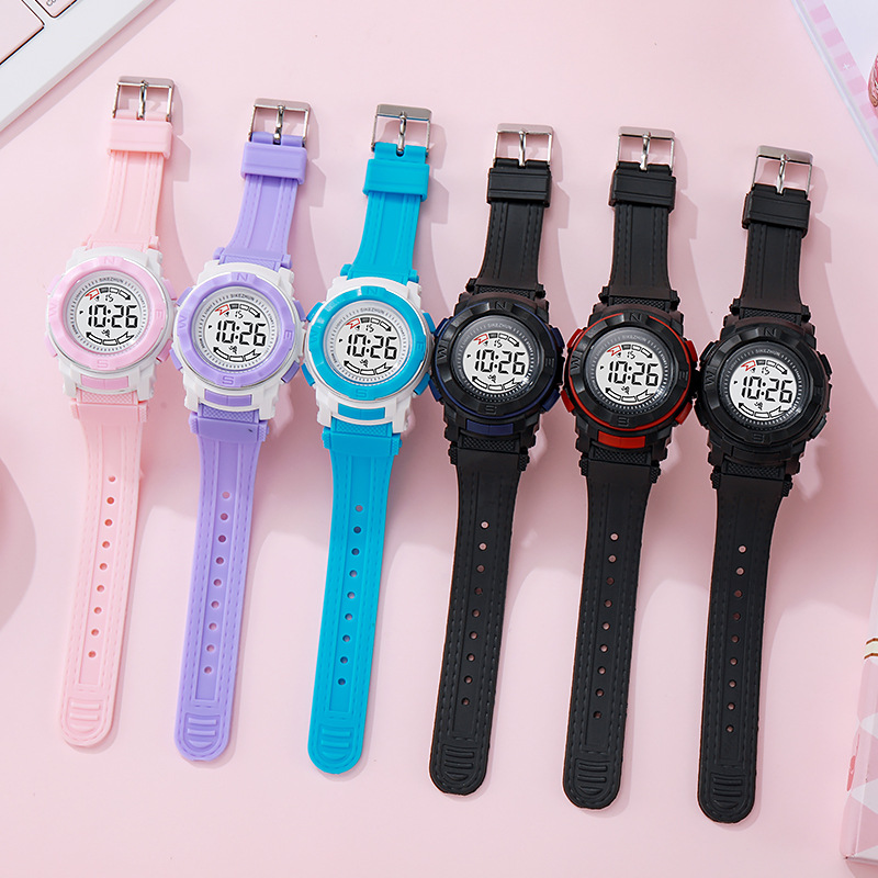Electronic Children's Watch with Silicone Strap, Cute Waterproof High-Value Sports Watch for Primary and Secondary School Students